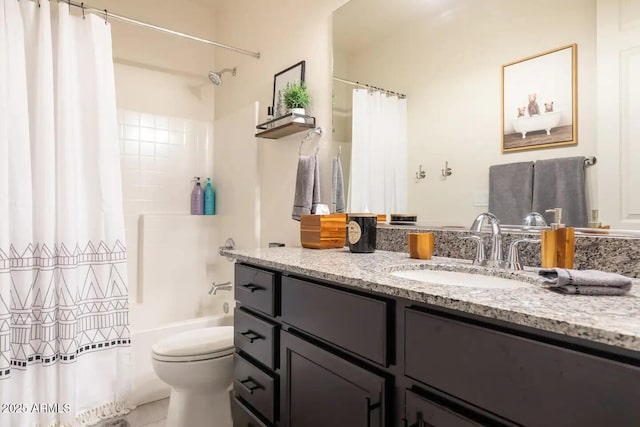 2465 W Clement Cir, Flagstaff, AZ 86001 - full bath featuring vanity, shower / tub combo with curtain, toilet, and tile patterned flooring