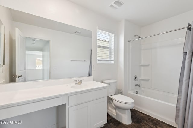 12531 W Glenn Dr, Glendale, AZ 85307 - full bath featuring toilet, vanity, and shower / bathtub combination with curtain