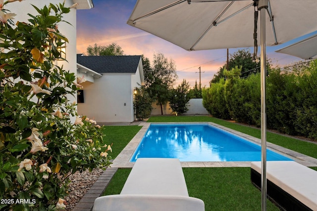3808 E Fairmount Ave, Phoenix, AZ 85018 - view of swimming pool featuring a yard