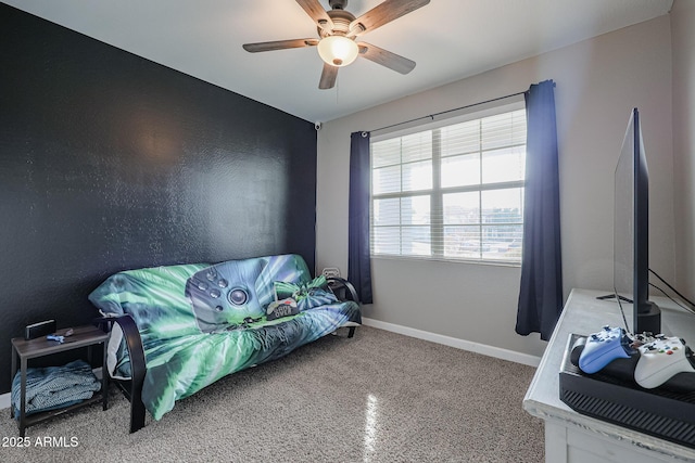 bedroom featuring ceiling fan