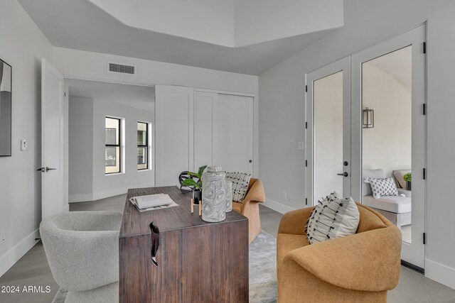 3800 E Lincoln Dr Unit 42, Phoenix, AZ 85018 - living room with baseboards