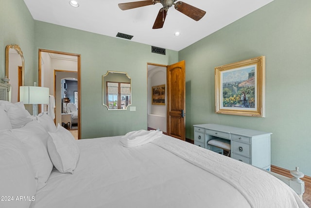 bedroom with ceiling fan