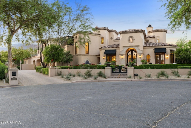 view of mediterranean / spanish-style house