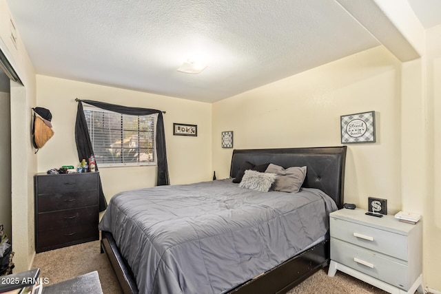 7259 E Glencove St, Mesa, AZ 85207 - bedroom featuring carpet and a textured ceiling