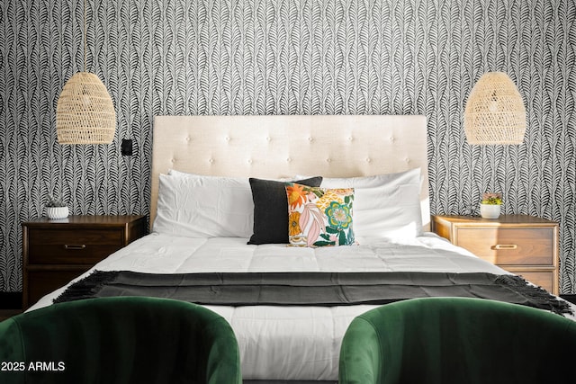 8001 E Voltaire Ave, Scottsdale, AZ 85260 - bedroom with wallpapered walls