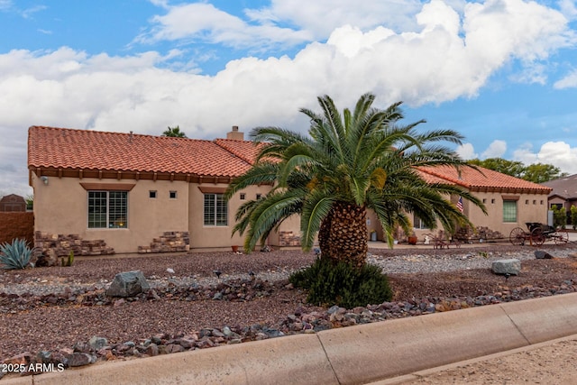 view of mediterranean / spanish-style house