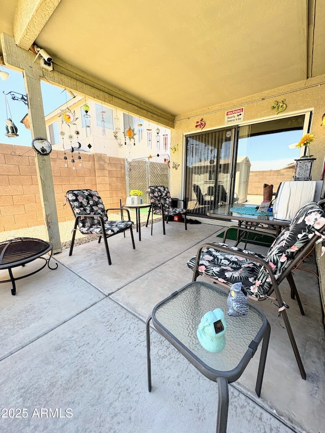 3418 W Maldonado Rd, Phoenix, AZ 85041 - view of patio with fence