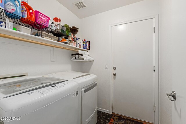 3418 W Maldonado Rd, Phoenix, AZ 85041 - laundry room featuring washing machine and clothes dryer