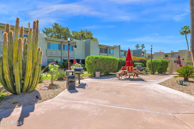 4600 N 68th St Unit 370, Scottsdale, AZ 85251 - view of playground featuring a patio area