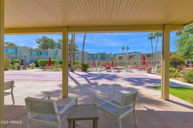 4600 N 68th St Unit 370, Scottsdale, AZ 85251 - view of patio / terrace with fence