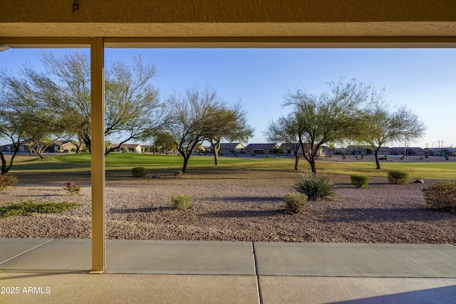 view of yard featuring a residential view