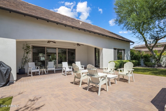 view of patio with ceiling fan