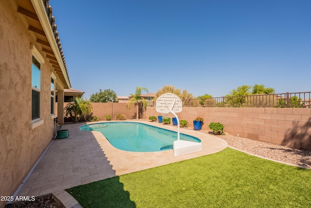 2680 E Daniel Dr, Gilbert, AZ 85298 - view of pool featuring a fenced backyard and a patio