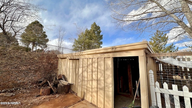 view of outbuilding