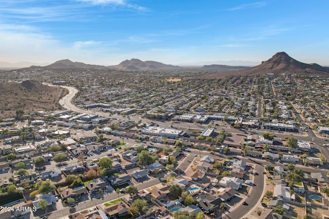 bird's eye view featuring a mountain view