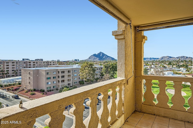 balcony featuring a mountain view