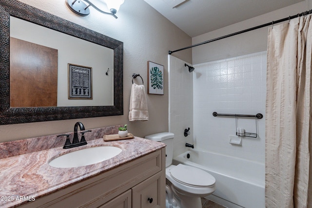 12635 N La Montana Dr Unit 17, Fountain Hills, AZ 85268 - full bathroom with vanity, shower / tub combo, and toilet