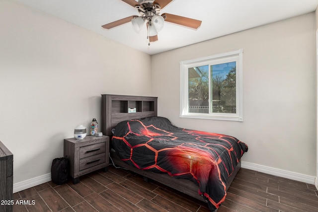 bedroom with ceiling fan