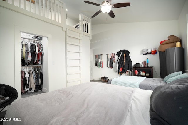 bedroom featuring ceiling fan and a closet