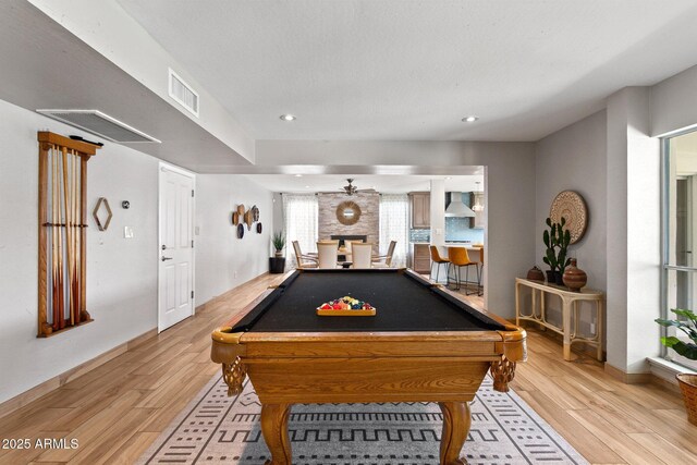 14802 N 3rd Ave, Phoenix, AZ 85023 - playroom with light wood-style floors, recessed lighting, and visible vents