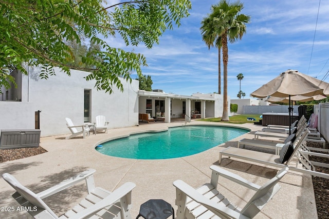 14802 N 3rd Ave, Phoenix, AZ 85023 - view of swimming pool featuring a fenced in pool, a jacuzzi, a fenced backyard, and a patio area