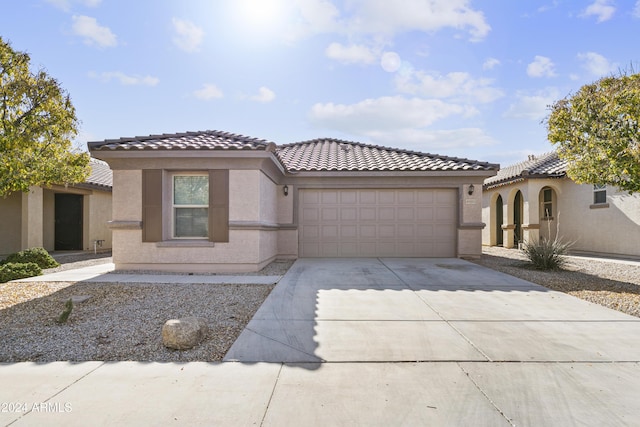 view of front facade featuring a garage