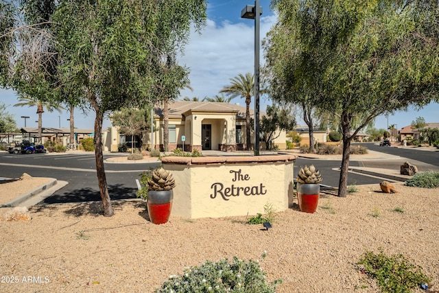 view of community / neighborhood sign