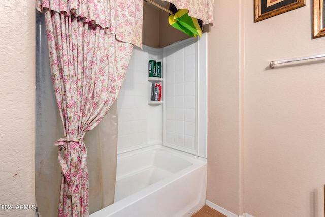 bathroom featuring shower / bathtub combination