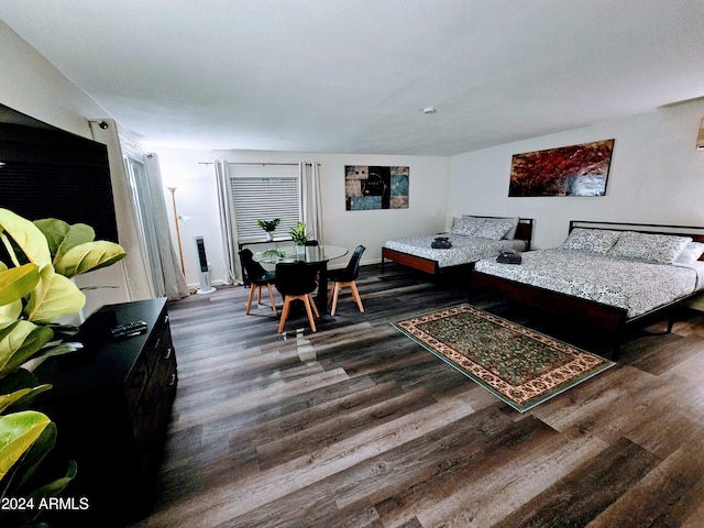 1801 N 87th Pl, Scottsdale, AZ 85257 - living area with dark wood finished floors and baseboards