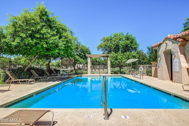 3443 E Jasper Dr, Gilbert, AZ 85296 - community pool featuring fence and a patio area