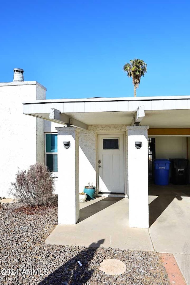 view of entrance to property