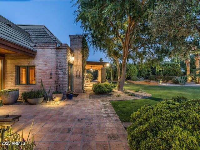 8022 N Ironwood Dr, Paradise Valley, AZ 85253 - view of patio / terrace