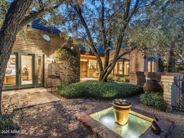 8022 N Ironwood Dr, Paradise Valley, AZ 85253 - view of front of house with stone siding