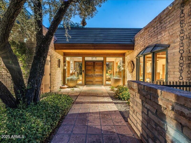 8022 N Ironwood Dr, Paradise Valley, AZ 85253 - entrance to property featuring french doors and brick siding