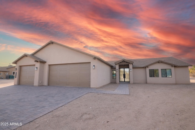 view of front facade featuring a garage