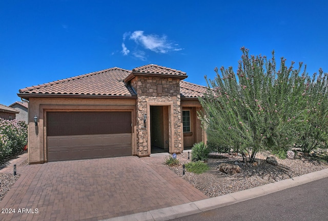 view of front of house featuring a garage