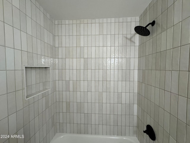 bathroom featuring shower / tub combination