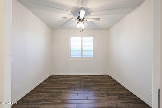 carpeted living room with ceiling fan