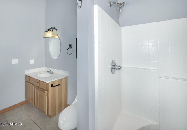 4177 W Finch Hollow Ave, Chino Valley, AZ 86323 - bathroom with vanity, tile patterned flooring, tiled shower, and toilet