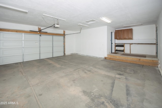4177 W Finch Hollow Ave, Chino Valley, AZ 86323 - garage featuring a garage door opener