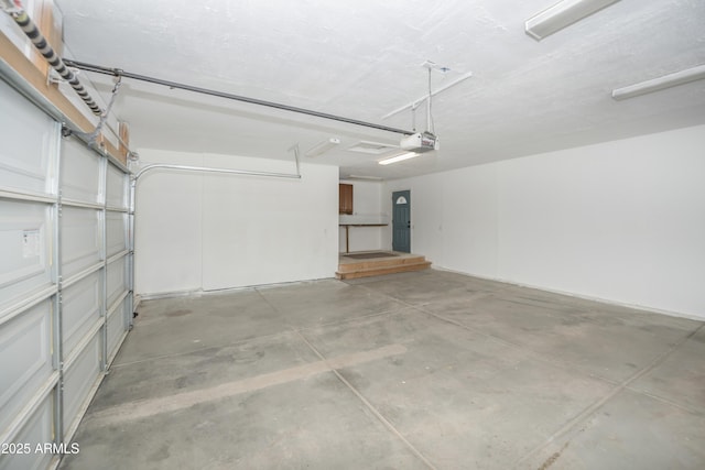 4177 W Finch Hollow Ave, Chino Valley, AZ 86323 - garage with a garage door opener