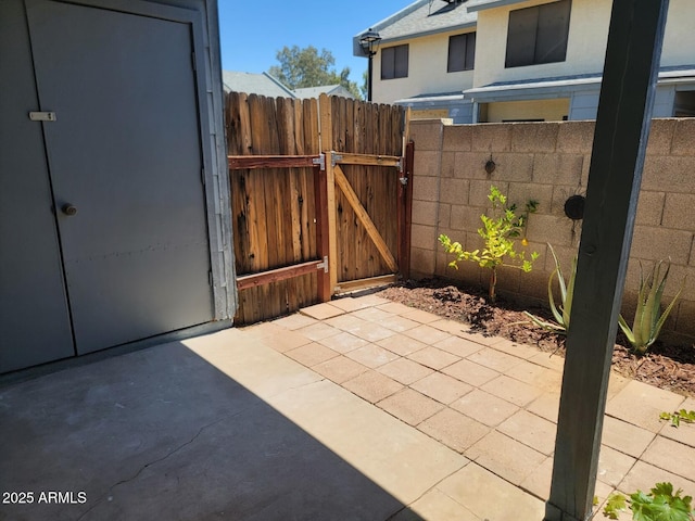 7801 N 44th Dr Unit 1036, Glendale, AZ 85301 - view of patio / terrace with a gate