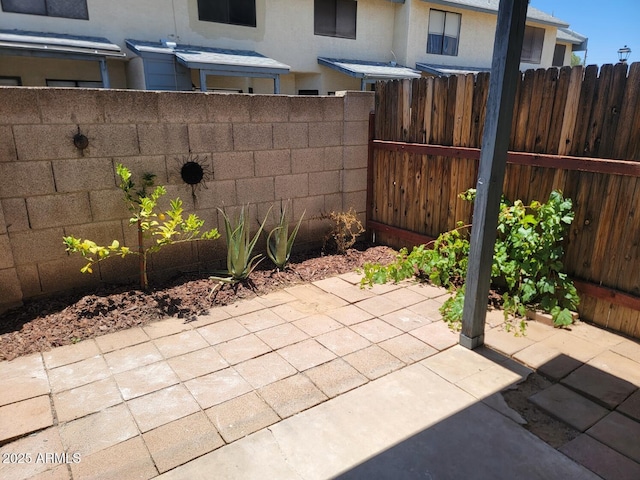7801 N 44th Dr Unit 1036, Glendale, AZ 85301 - view of patio