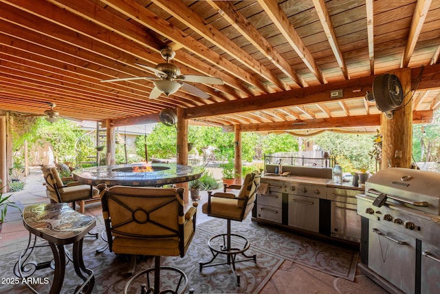 12837 N 68th St, Scottsdale, AZ 85254 - view of patio / terrace with ceiling fan and a sink