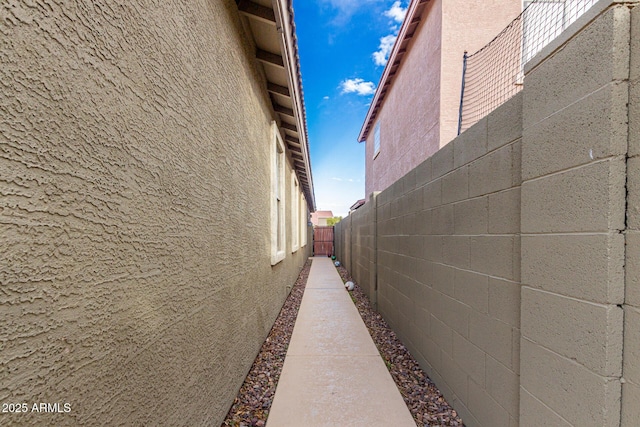 28232 N Abby Cir, San Tan Valley, AZ 85143 - view of side of home with stucco siding and fence