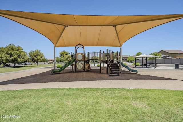 2717 W Bowker St, Phoenix, AZ 85041 - community jungle gym featuring a lawn