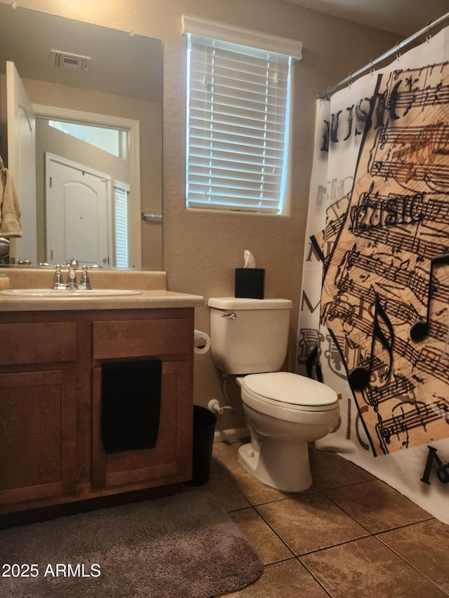 21280 N 96th Ave, Peoria, AZ 85382 - bathroom with tile patterned floors, vanity, curtained shower, and a textured wall