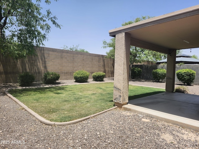 21280 N 96th Ave, Peoria, AZ 85382 - fenced backyard featuring a patio