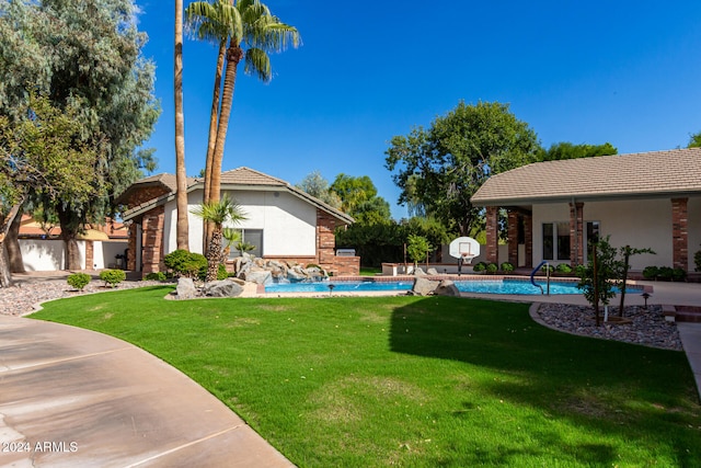 view of yard with a patio