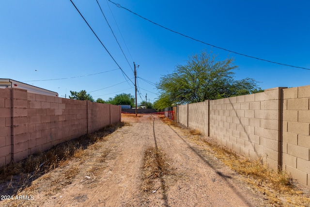 Listing photo 2 for 2141 E Monte Vista Rd Unit 10, Phoenix AZ 85006